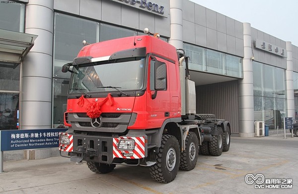 奔馳Actros 4160 SLT大件牽引車，商用車之家