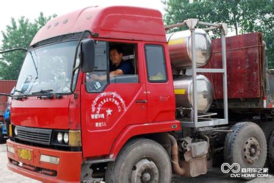 　汽車“油改氣”勢(shì)頭旺 規(guī)范性待加強(qiáng)