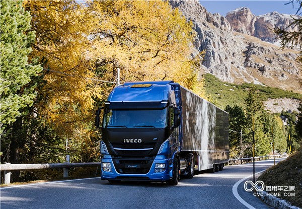 IVECO%20Stralis%20NP%20460[1] - 萬(wàn)能看圖王.jpg